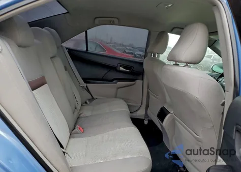 2012 Toyota Camry Base z USA, uszkodzony, nr VIN 4T1BF1FK4CU562479